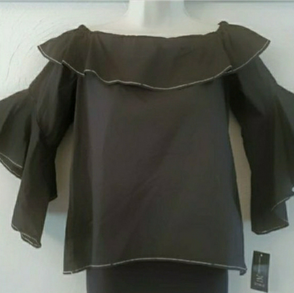 Black Top Bell Sleeve Blouse Petite Small INC NEW 🤍 RETAIL $69- - Picture 4 of 9
